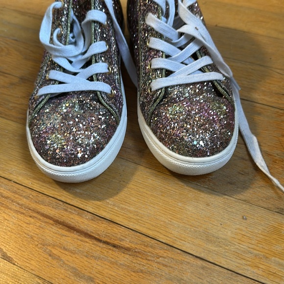 Steve Madden High Top - Picture 9 of 9